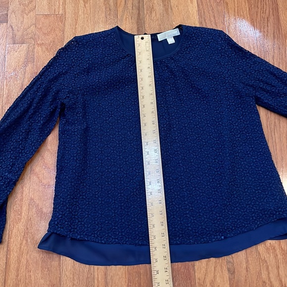 Michael Michael Kors Navy Blue Size Medium fully lined Women’s top tie sleeves - Picture 10 of 12